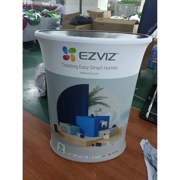 Bancone sollevabile rotondo in plastica